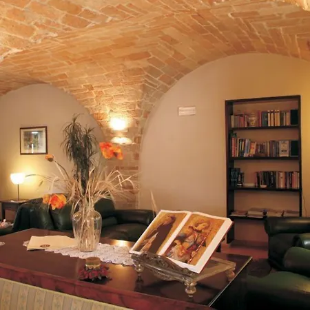 Hotel San Claudio 3*