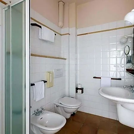 Hotel San Claudio 3*