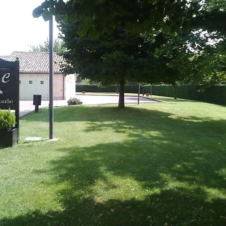 San Claudio Hotel